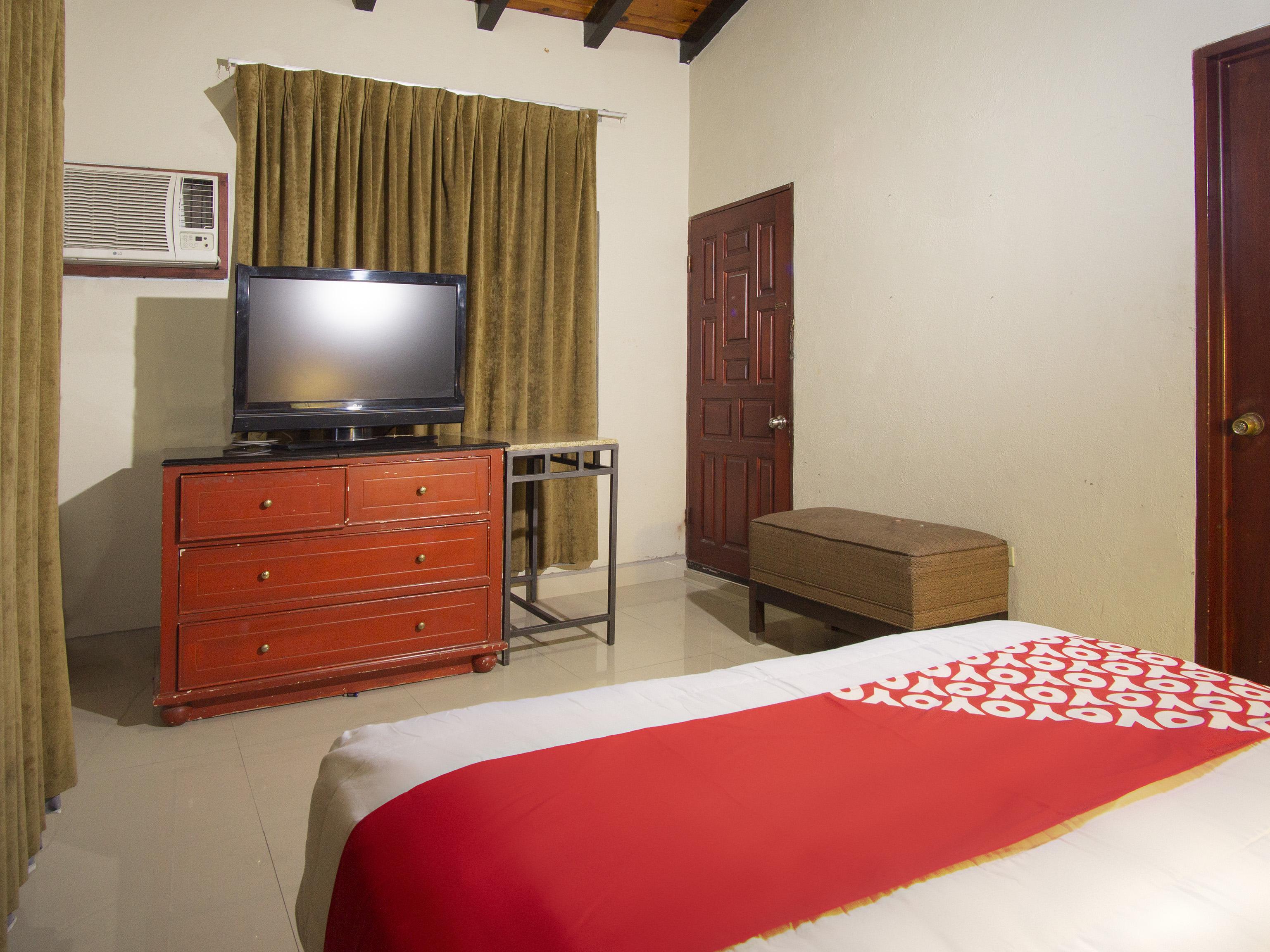 Oyo Hotel Hacienda Don Luis, Rosarito Zewnętrze zdjęcie A typical room at the hotel