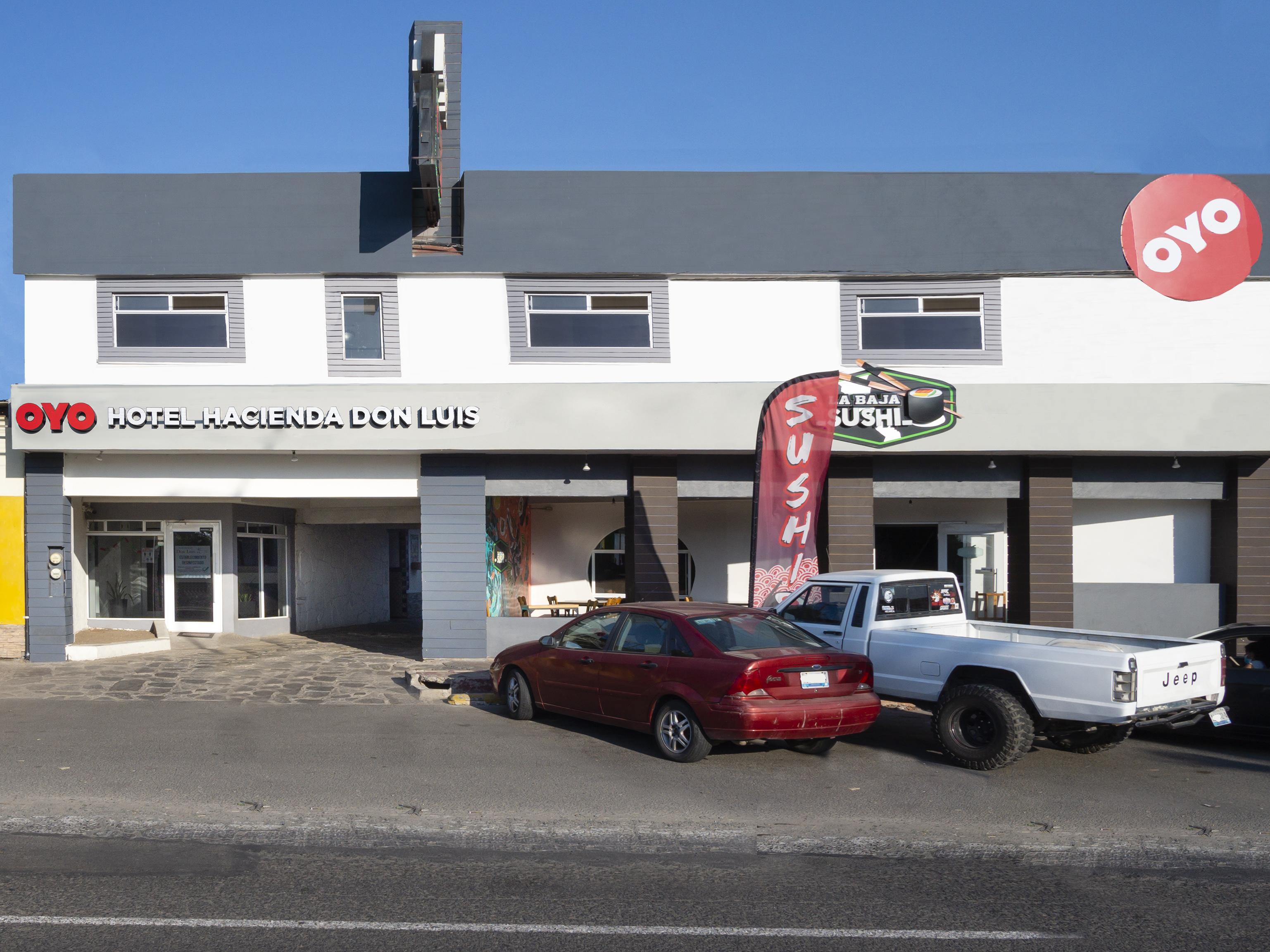 Oyo Hotel Hacienda Don Luis, Rosarito Zewnętrze zdjęcie OYO in Quebec, Canada