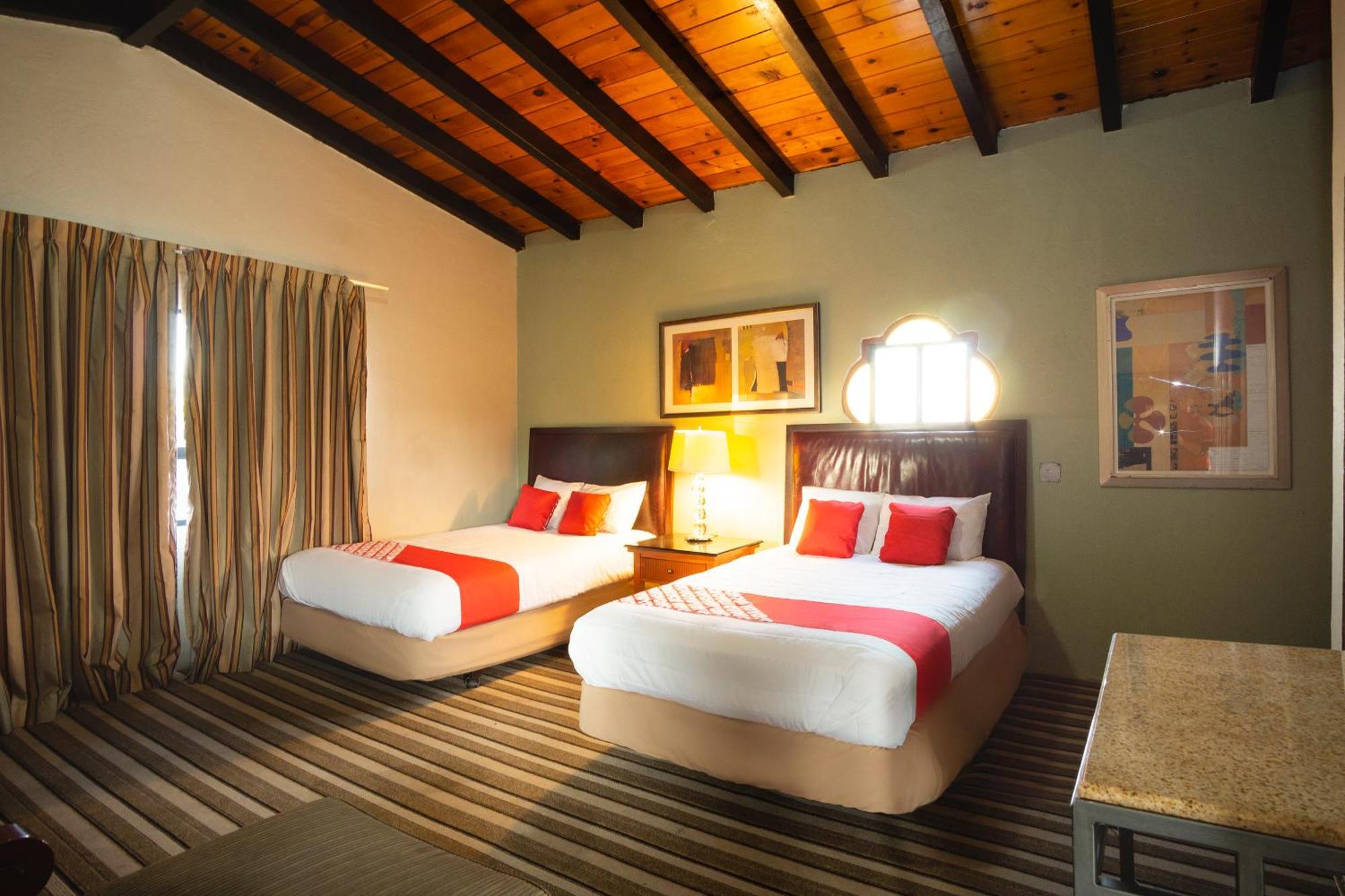 Oyo Hotel Hacienda Don Luis, Rosarito Zewnętrze zdjęcie A typical room at the hotel