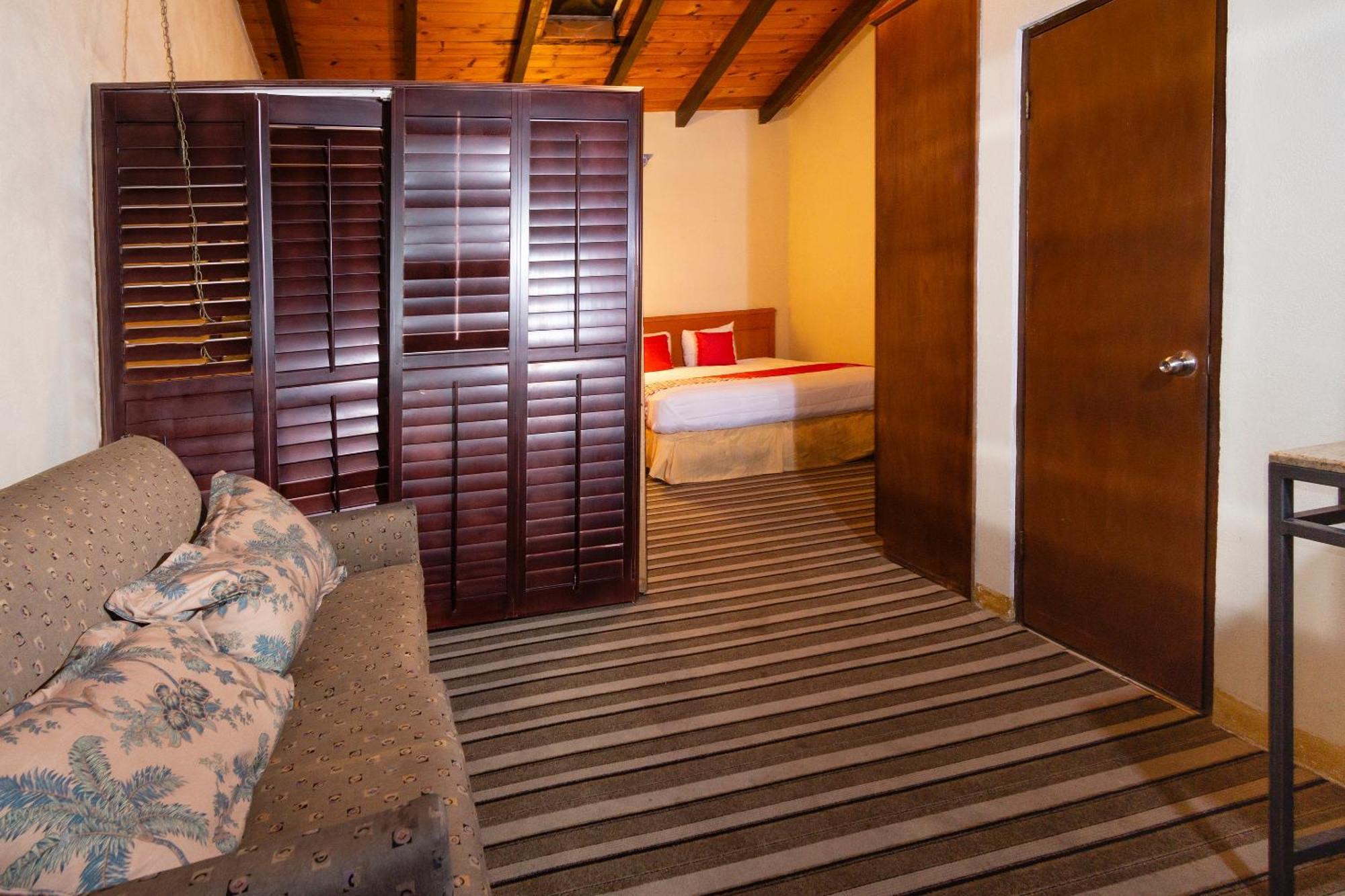 Oyo Hotel Hacienda Don Luis, Rosarito Zewnętrze zdjęcie A room at the hotel