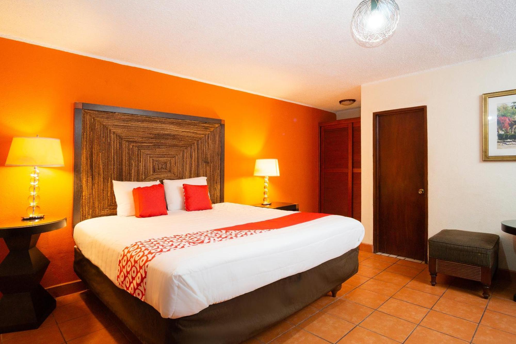 Oyo Hotel Hacienda Don Luis, Rosarito Zewnętrze zdjęcie A typical hotel room