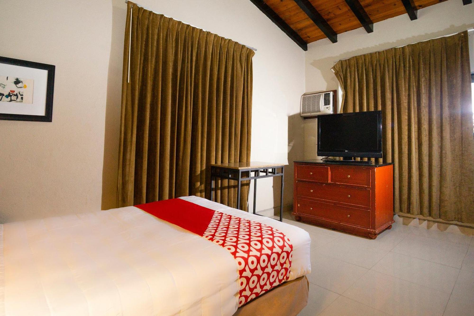 Oyo Hotel Hacienda Don Luis, Rosarito Zewnętrze zdjęcie A room at the hotel