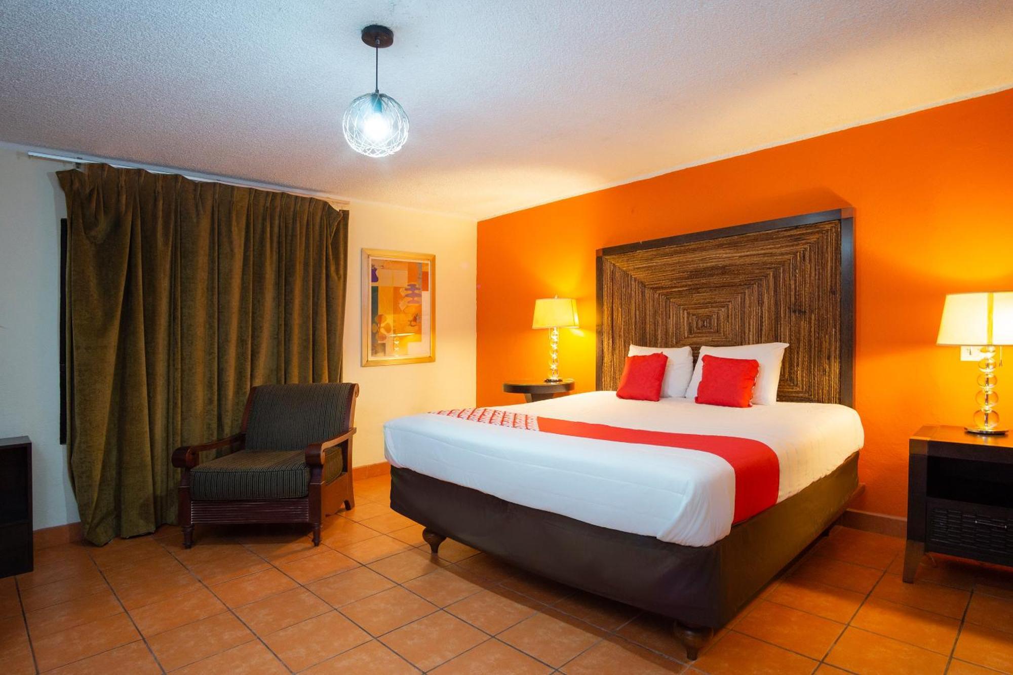 Oyo Hotel Hacienda Don Luis, Rosarito Zewnętrze zdjęcie A typical room at the hotel